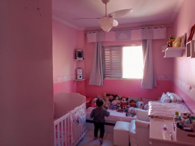Casa de Condomínio com 2 Quartos à Venda, 84 m² em Vila Carmosina - São Paulo