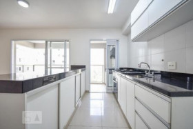Apartamento com 2 Quartos à Venda ou Locação, 84 m² em Vila Andrade - São Paulo