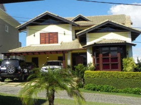 Casa com 4 Quartos à Venda, 570 m² em Várzea - Teresópolis
