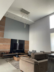 Casa de Condomínio com 3 Quartos à Venda, 330 m²em Jundiaí Mirim - Jundiaí