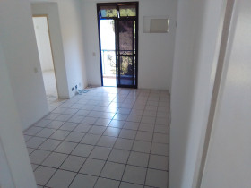 Apartamento com 2 Quartos à Venda, 60 m² em Cubango - Niterói