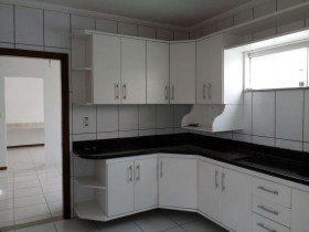Casa com 4 Quartos à Venda, 160 m² em Santa Rita - Santo Antônio De Jesus