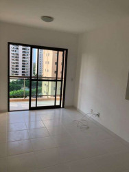 Apartamento com 3 Quartos para Alugar, 77 m² em Calhau - São Luís