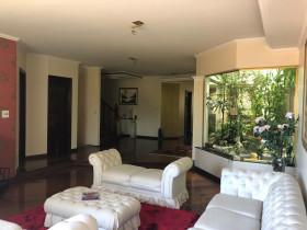 Sobrado com 6 Quartos à Venda, 300 m² em Cidade Antônio Estevão De Carvalho - São Paulo