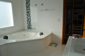 Casa de Condomínio com 3 Quartos à Venda, 604 m² em Bairro Itapema - Itatiba