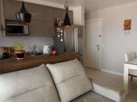 Apartamento com 2 Quartos à Venda, 54 m² em Umuarama - Osasco