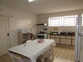 Apartamento com 4 Quartos à Venda, 200 m² em Pompéia - Santos
