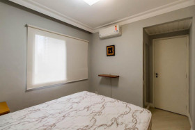 Flat com 2 Quartos à Venda ou Locação, 60 m² em Vila Nova Conceição - São Paulo