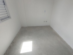 Apartamento com 2 Quartos à Venda, 47 m² em Vila Curuçá - São Paulo