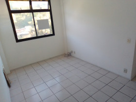 Apartamento com 2 Quartos à Venda, 60 m² em Cubango - Niterói