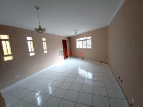 Sobrado com 3 Quartos para Alugar, 90 m² em Itaquera - São Paulo