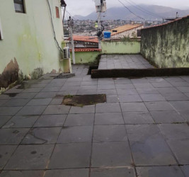 Casa com 2 Quartos à Venda, 300 m² em Jardim José Bonifácio - São João De Meriti
