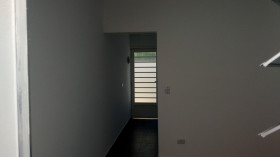 Casa com 1 Quarto para Alugar, 30 m² em Vila Mangalot - São Paulo