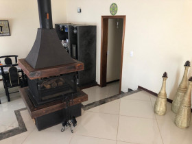 Casa de Condomínio com 3 Quartos à Venda, 213 m² em Guaxinduva - Atibaia