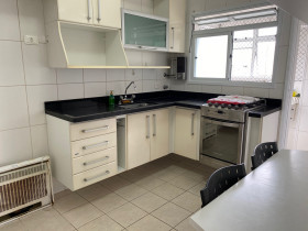 Apartamento com 3 Quartos à Venda, 98 m² em José Menino - Santos