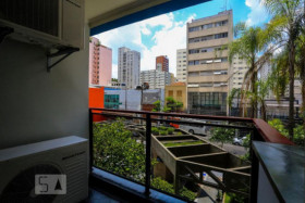 Apartamento com 2 Quartos para Alugar, 48 m² em Pinheiros - São Paulo