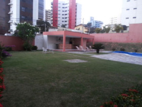 Apartamento com 2 Quartos à Venda,  em Candelária - Natal