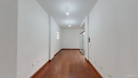 Sala Comercial à Venda ou Locação, 1.084 m² em Cerqueira César - São Paulo