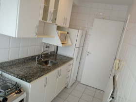Apartamento com 2 Quartos para Alugar, 59 m² em Campo Belo - São Paulo