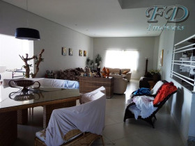 Casa de Condomínio com 5 Quartos à Venda, 550 m² em Condomínio Novo Horizonte  - Piracaia