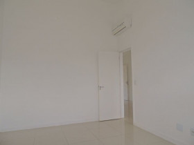 Casa de Condomínio com 2 Quartos à Venda, 60 m² em Lídia Duarte - Camboriú