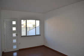 Apartamento com 2 Quartos à Venda, 70 m² em Trindade - São Gonçalo