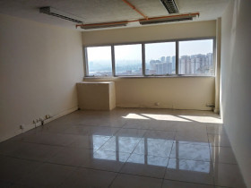 Imóvel Comercial para Alugar, 108 m² em Jaguaré - São Paulo