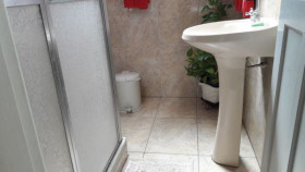 Casa com 2 Quartos à Venda,  em Piedade - Rio de Janeiro