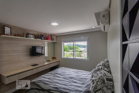 Apartamento com 4 Quartos à Venda, 190 m² em Jardim Vazani - São Paulo