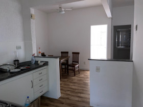 Apartamento com 2 Quartos à Venda, 60 m² em Gonzaga - Santos
