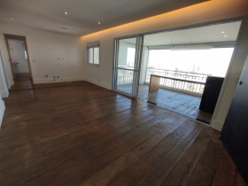 Apartamento com 2 Quartos à Venda, 101 m² em Vila Romana - São Paulo