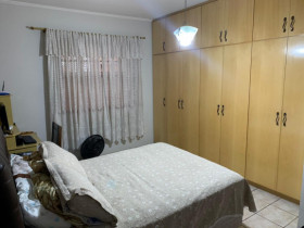 Casa com 2 Quartos à Venda, 176 m² em Jardim Tannus - Jundiaí