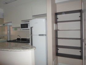 Apartamento com 2 Quartos para Alugar, 50 m² em Parque Reboucas - São Paulo