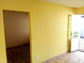 Casa com 1 Quarto para Alugar, 40 m² em Vila Zat - São Paulo