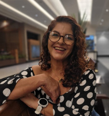 Cassia Esteves