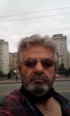 Roberto Tavares